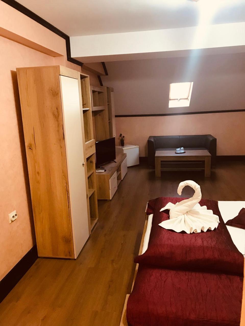 Pensiunea Passion Bukares Bagian luar foto