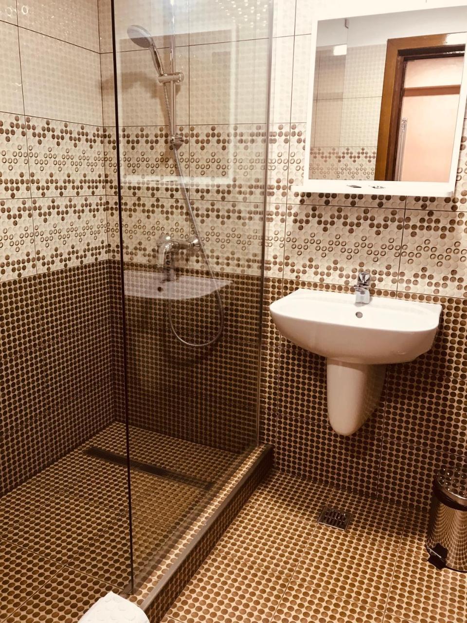 Pensiunea Passion Bukares Bagian luar foto